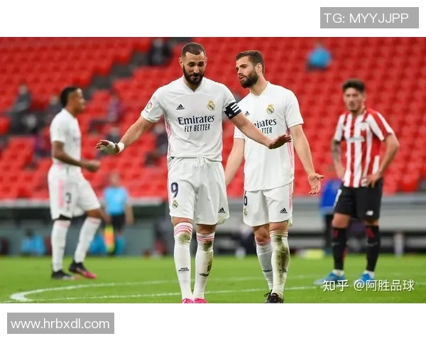 贝尔乌龙绝杀，皇马险胜比利亚雷亚尔：一场惊心动魄的比赛